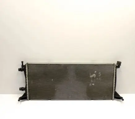 Mercedes-Benz GL X166 Coolant radiator A0995001403