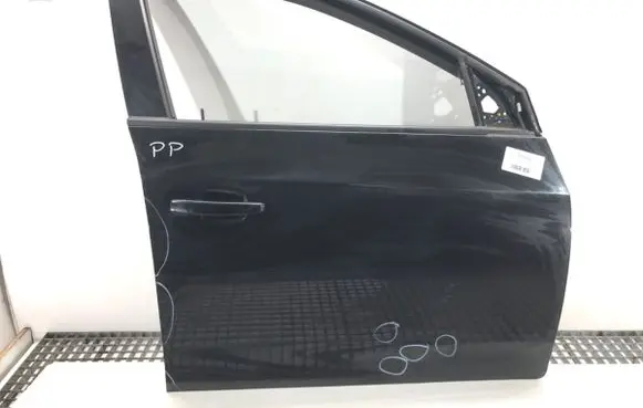 Chevrolet Cruze Front door