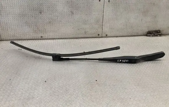 Volvo V50 Windshield/front glass wiper blade 30698249