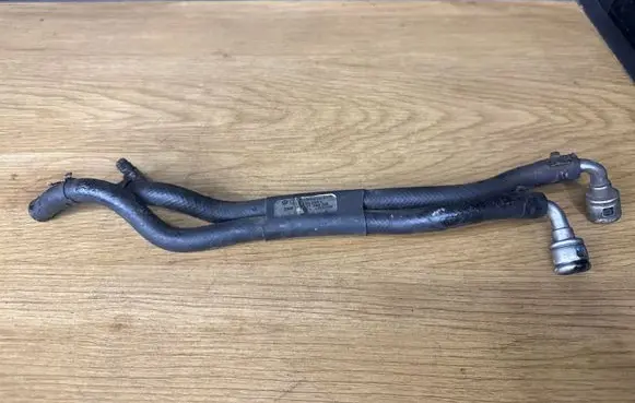 Volkswagen Golf V Fuel line pipe 1K0130295L
