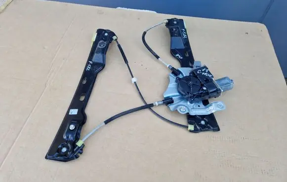 Opel Astra J Front door window regulator with motor 13350759 912049106