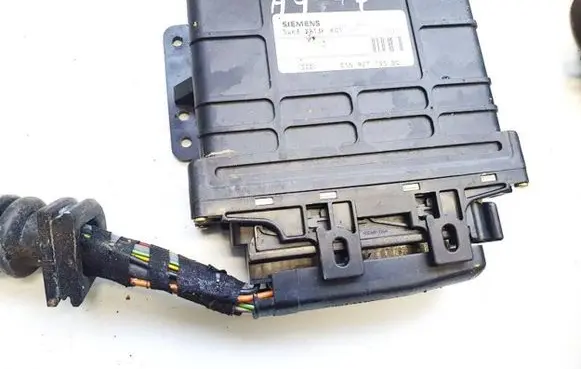 Audi A4 S4 B5 8D Gearbox control unit/module 01n927733bq 5wk33213k01