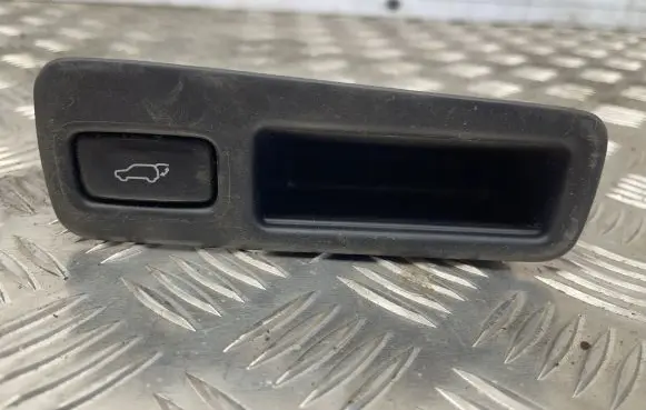 Lexus RX 450H Tailgate/boot open switch button 6929148020 156935