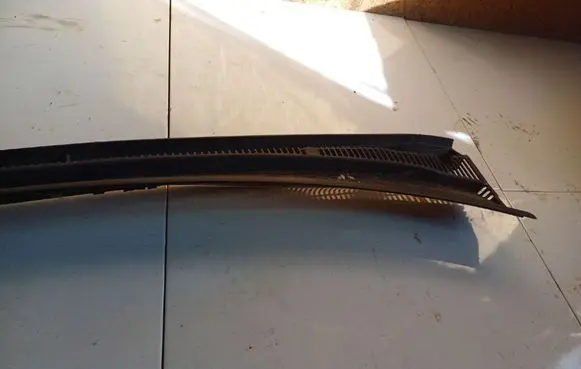 Ford Fiesta Wiper trim 2S61A02228A 2S61-A02228-A