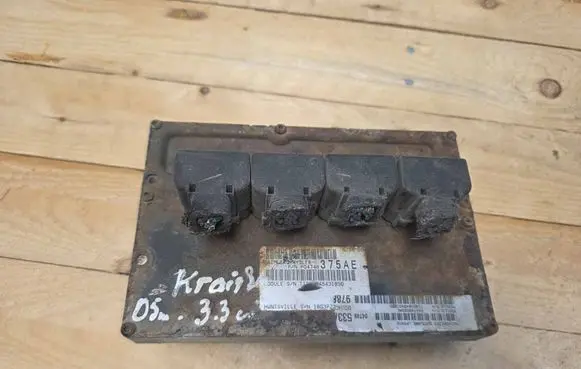 Chrysler Voyager Engine control unit/module P04748375AE