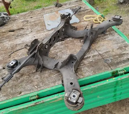Mercedes-Benz R W251 Front subframe