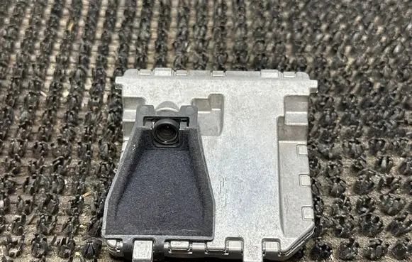 Windshield/windscreen camera