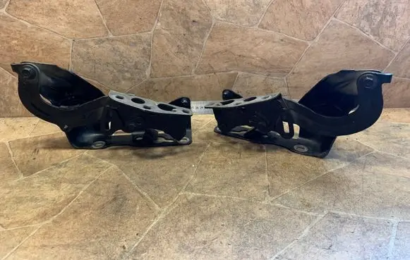 Mercedes-Benz E W213 Engine bonnet/hood hinges A2138800128 A2138800228