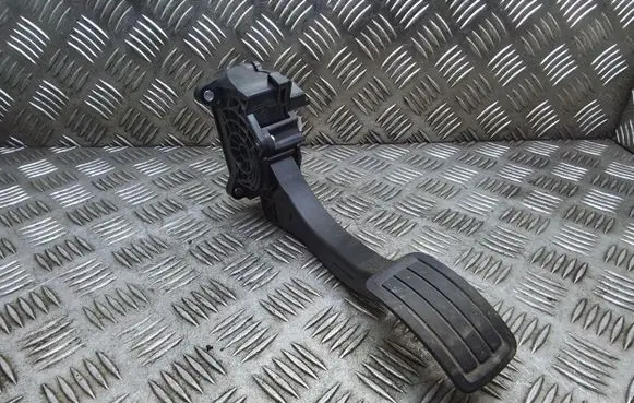 Peugeot Traveller Accelerator throttle pedal 86ET40