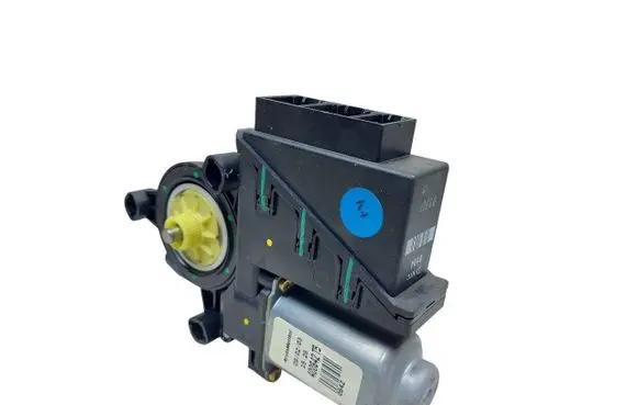 Volkswagen Polo IV 9N3 Front door window regulator motor 6Q2959801A