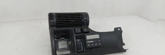Opel Astra F Dash center air vent grill 90360118 1905871 90450413
