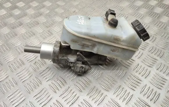 Volkswagen Transporter - Caravelle T5 Master brake cylinder 7E0611303C