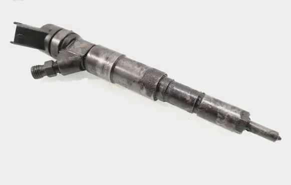 BMW 5 E39 Fuel injector 2354093 0445110029