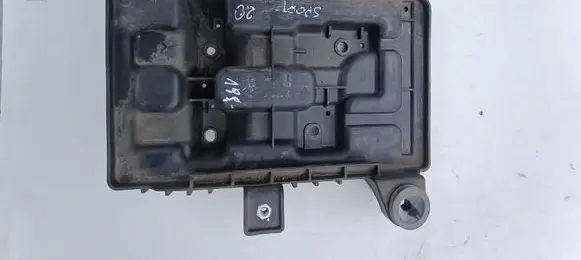 Battery tray