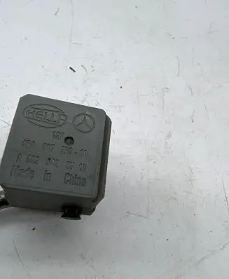 Mercedes-Benz GLK (X204) Other relay 4RA00779310 A0025428719