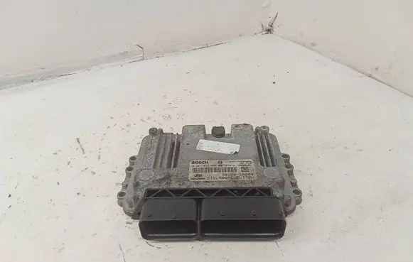 Hyundai ix35 Engine control unit/module 391202A000 0281017696