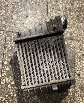 Volkswagen Golf IV Intercooler radiator