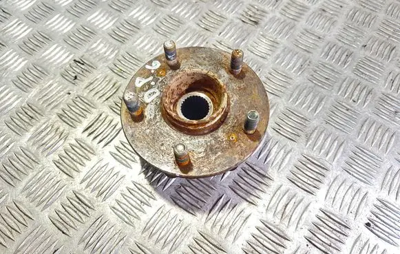 Suzuki Grand Vitara II Rear wheel hub