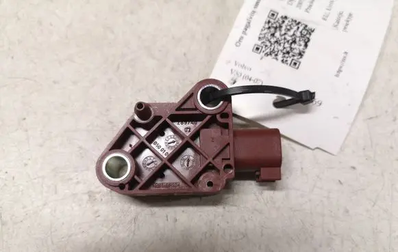 Volvo V50 Airbag deployment crash/impact sensor 30737138