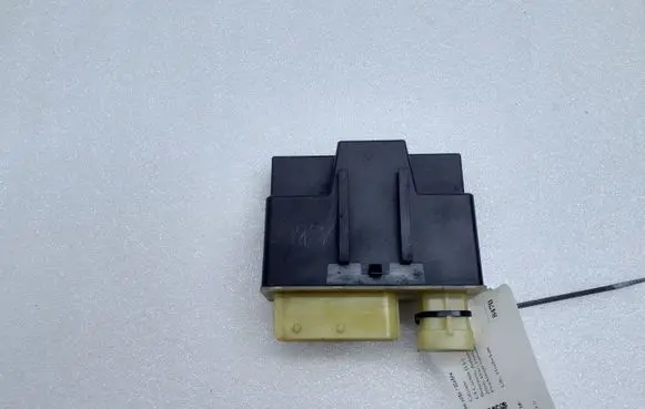 Citroen C4 Cactus Glow plug pre-heat relay 9652021180