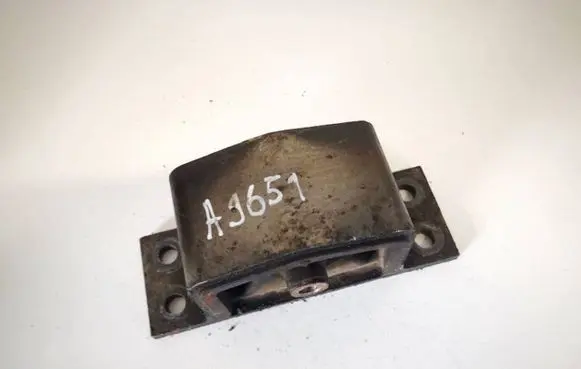 Infiniti FX Engine mount bracket 11320cg105