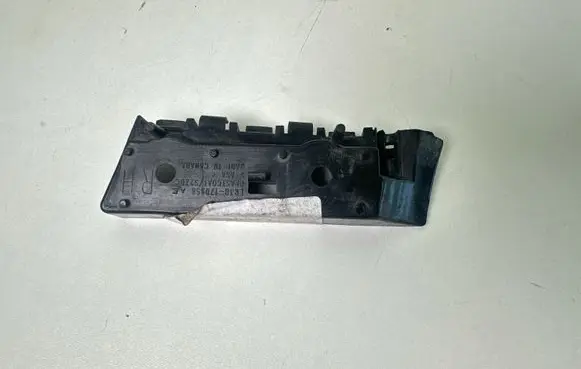 Ford Mustang VI Front bumper mounting bracket FR3B17D958AE