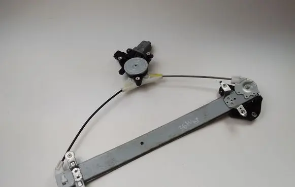 Subaru Impreza III Front door window regulator with motor 61041FG000