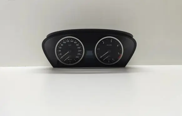 BMW 5 E60 E61 Speedometer (instrument cluster) 6983153 62116983153