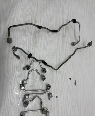 BMW 5 F10 F11 Fuel injector supply line/pipe 