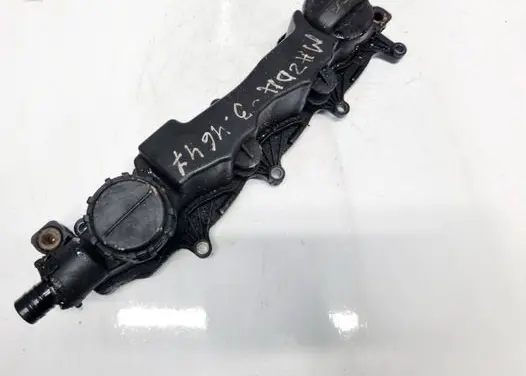 Mazda 3 I Rocker cam cover 9651815680