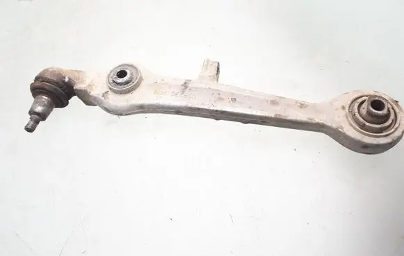 Volkswagen PASSAT B5 Front control arm 4D0407155L
