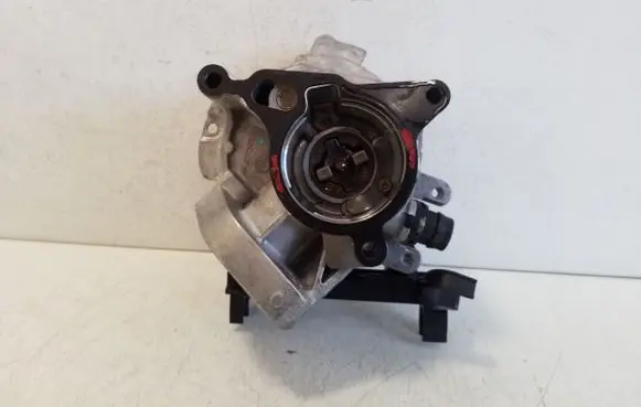 Audi A6 S6 C8 4K Vacuum pump 06N145100G