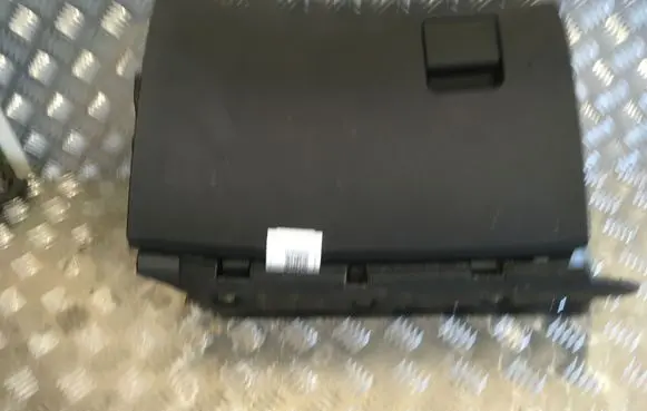 Opel Insignia A Glove box 13273294