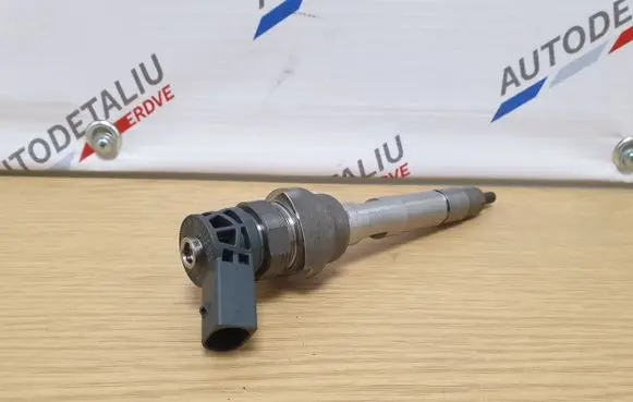 BMW 4 F36 Gran coupe Fuel injector 8514148 0445110712