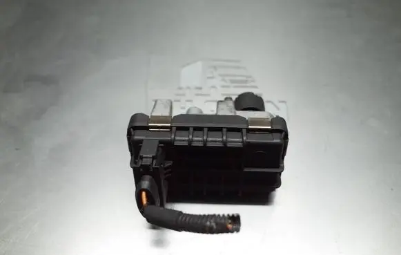 Ford Mondeo MK IV Turbine electric control actuator 6NW009206 752506
