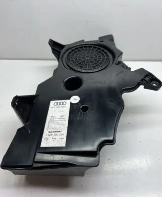 Audi A3 S3 8P Subwoofer speaker 8P3035382 0100