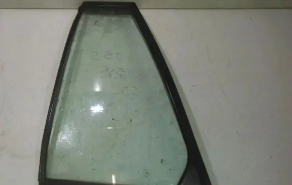 Mazda 626 Rear vent window glass 