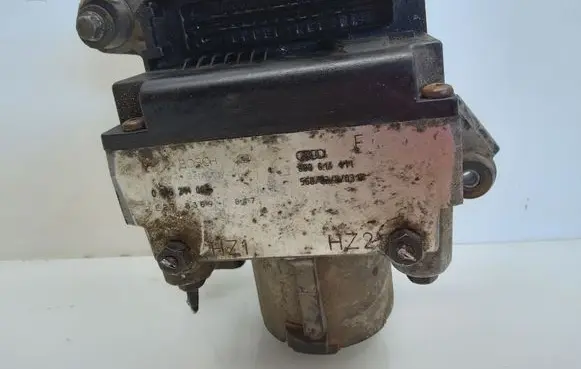 Audi A4 S4 B5 8D ABS Pump 800614111