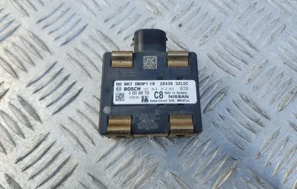 Nissan Pulsar Distronic sensor radar 284383ZL0C