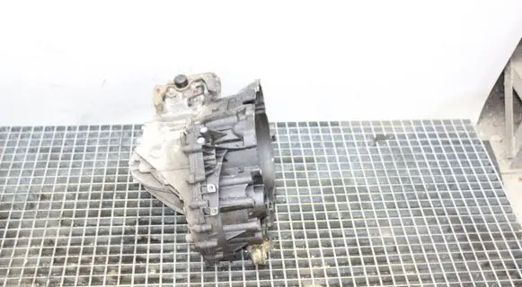 Volvo V60 Manual 6 speed gearbox GU1R7002AED
