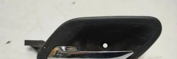 BMW 5 E39 Front door interior handle 8226049
