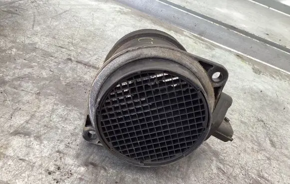 Cadillac CTS Mass air flow meter 0280218121