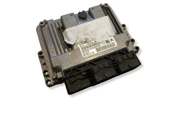 Citroen C4 II Engine control unit/module 0281017862 EDC17C10 9677031180