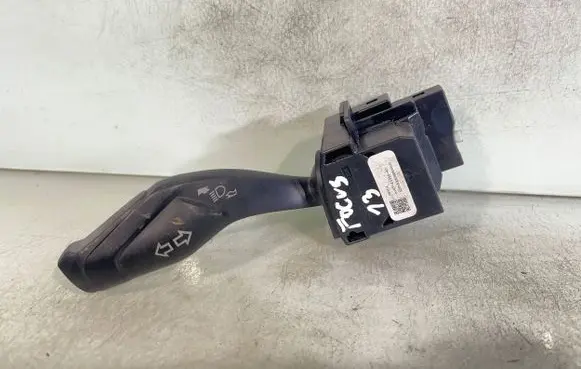 Ford Focus Indicator stalk Av6t13335ad