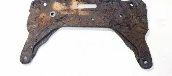 Mercedes-Benz CLS C219 Engine mounting bracket 