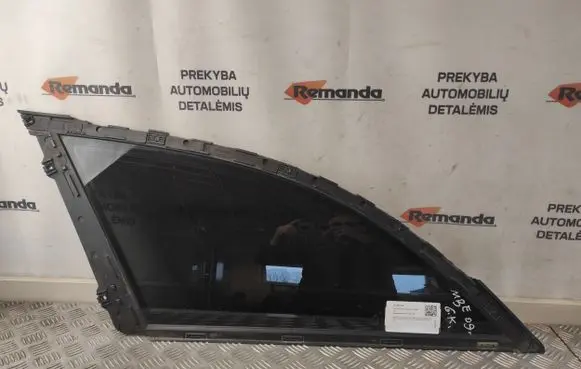 Mercedes-Benz E W211 Rear side window A2116701512
