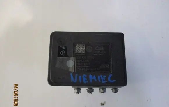 Volkswagen PASSAT B8 Other brake parts 3Q0614517G