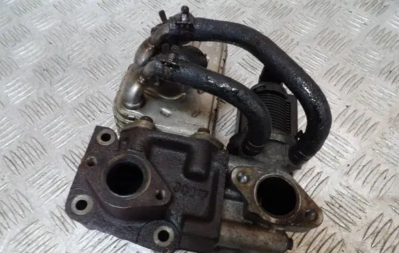 Jeep Cherokee III KJ EGR valve cooler 41212038 35104 3236353