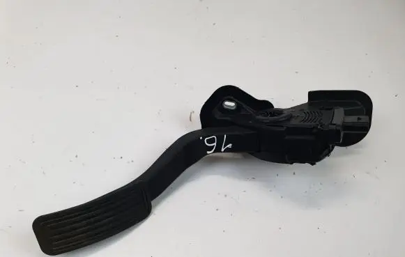 Mazda 6 Accelerator throttle pedal GS8S41600 6PV933370