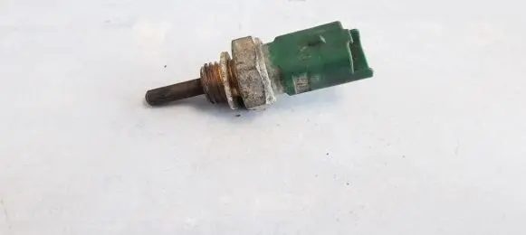 Coolant temperature sensor